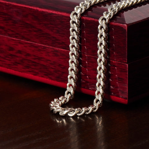 Chain in luxury box